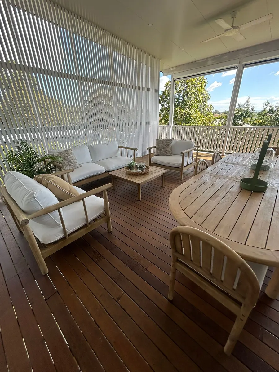Alfresco deck